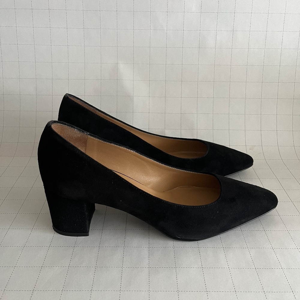 Classic Black Suede Mid Heel Pumps